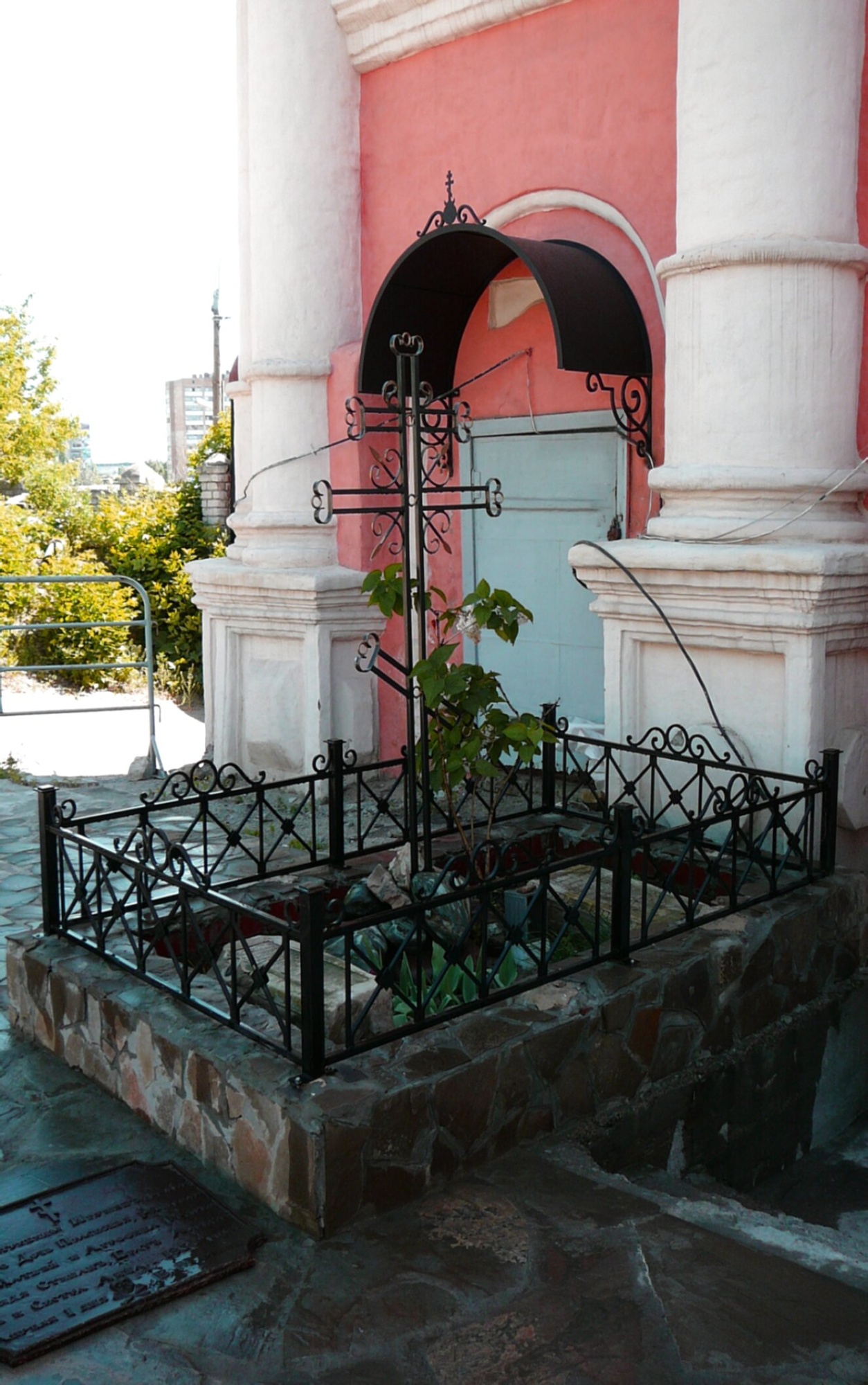 Территория Кизического Введенского монастыря в Казани