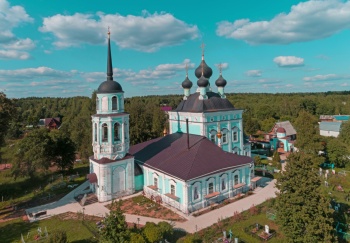 Введенская церковь в селе Кравотынь