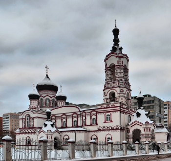 Храм великомученика Димитрия Солунского на Благуше