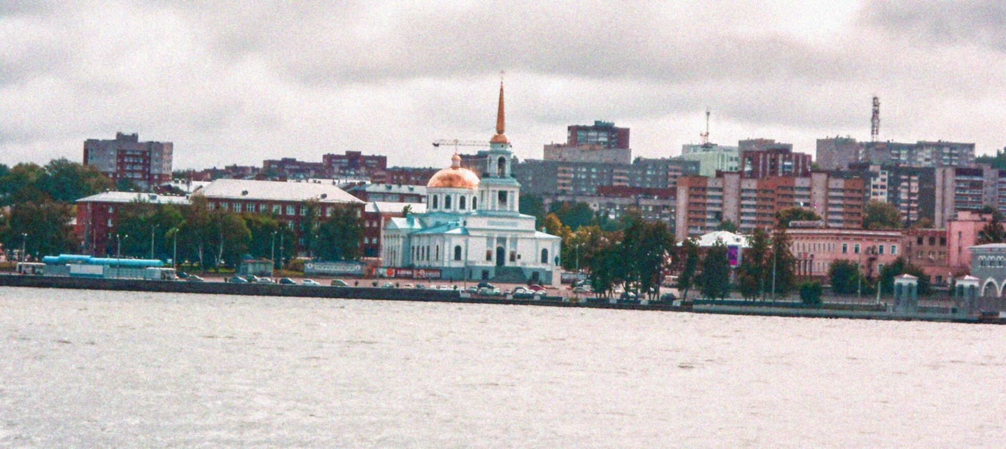 Благовещенский собор на берегу Воткинского пруда