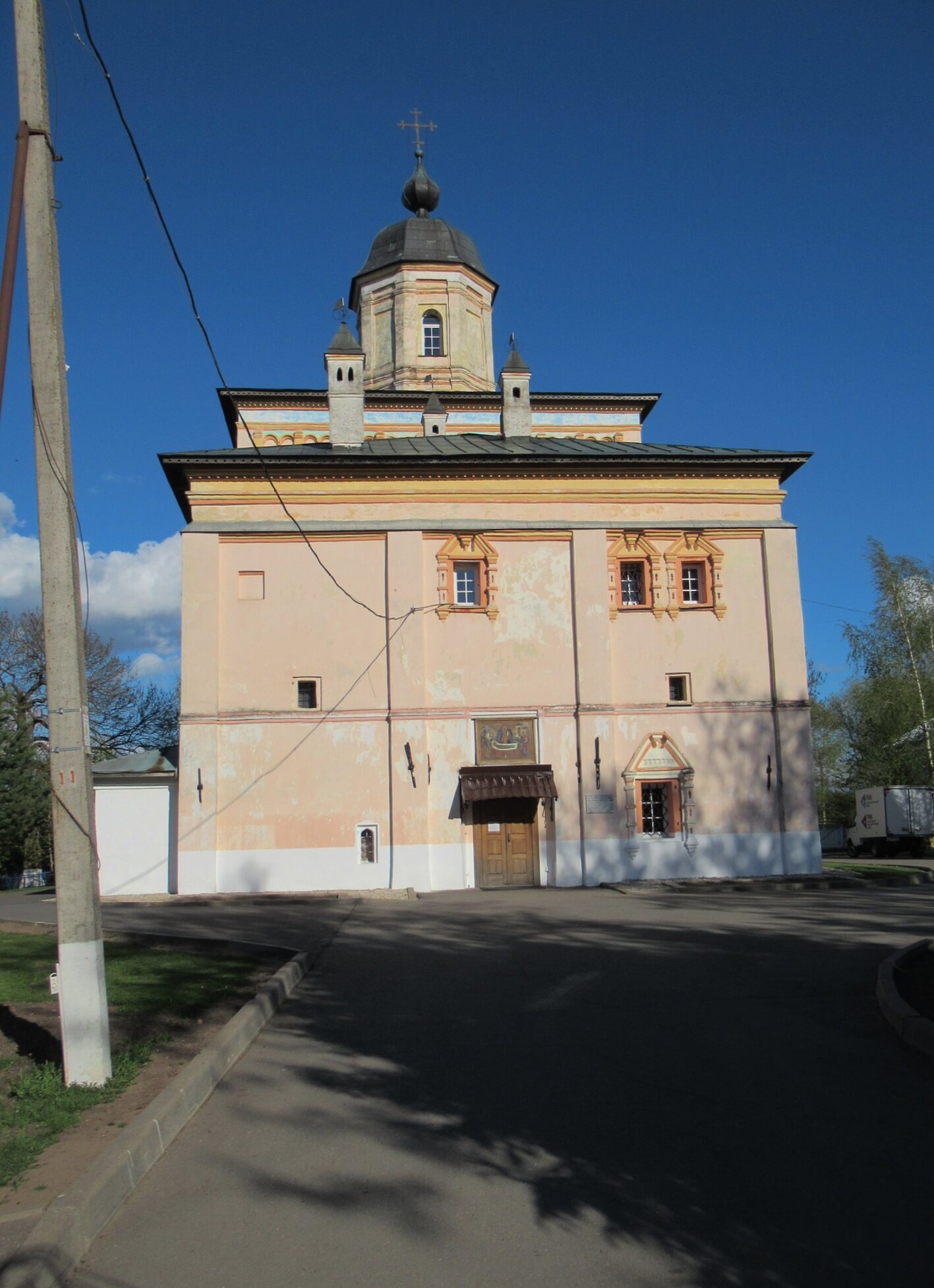 Церковь Успения Пресвятой Богородицы в Колмово монастыре