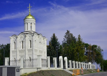 Храм Архистратига Михаила в Ла-ан-дер-Тайя (Австрия)