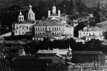 Благовещенский женский монастырь в Уве на историческом снимке