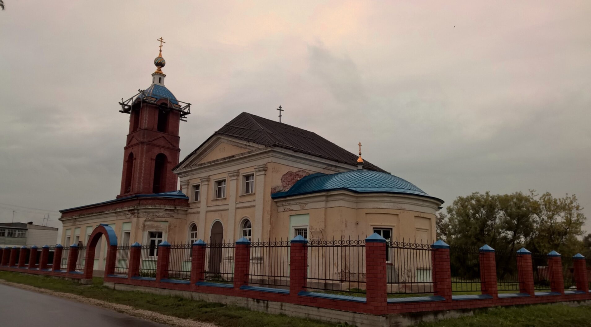 Храм Успения Пресвятой Богородицы в селе Большое Алексеевское