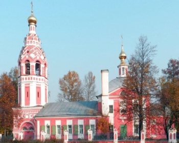 Храм Покрова Пресвятой Богородицы в деревне Алексино