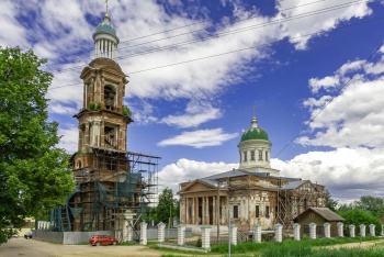 Собор Троицы Живоначальной в Яхроме