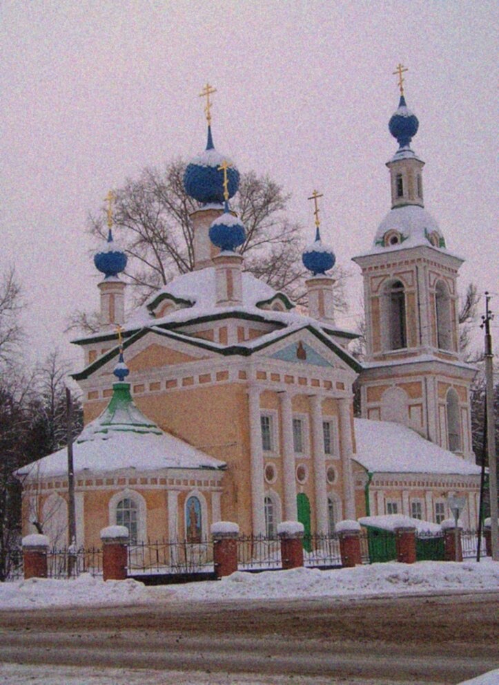 Храм Царевича Димитрия «на поле» в Угличе