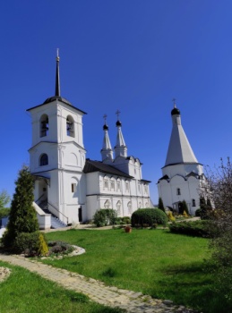 Спасо-Преображенский Воротынский монастырь на реке Угре