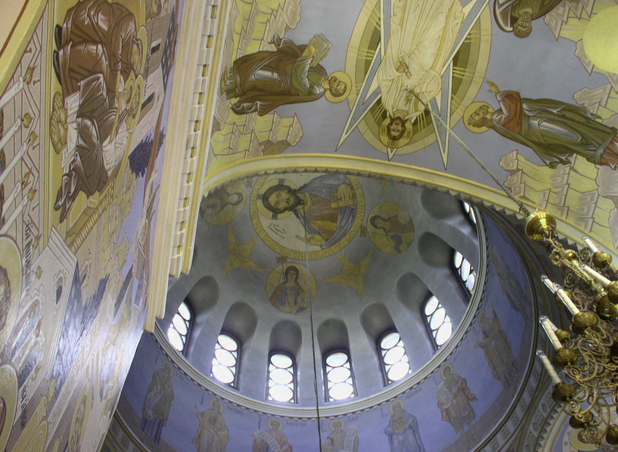 Интерьер кафедрального собора во имя святого Александра Невского в Новосибирске