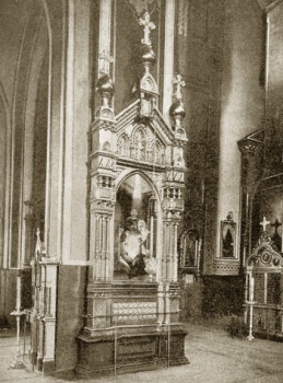 Интерьер Мирониевской церкви Егерского полка в Санкт-Петербурге