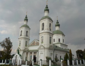 Храм Воскресения Христова в селе Молоди