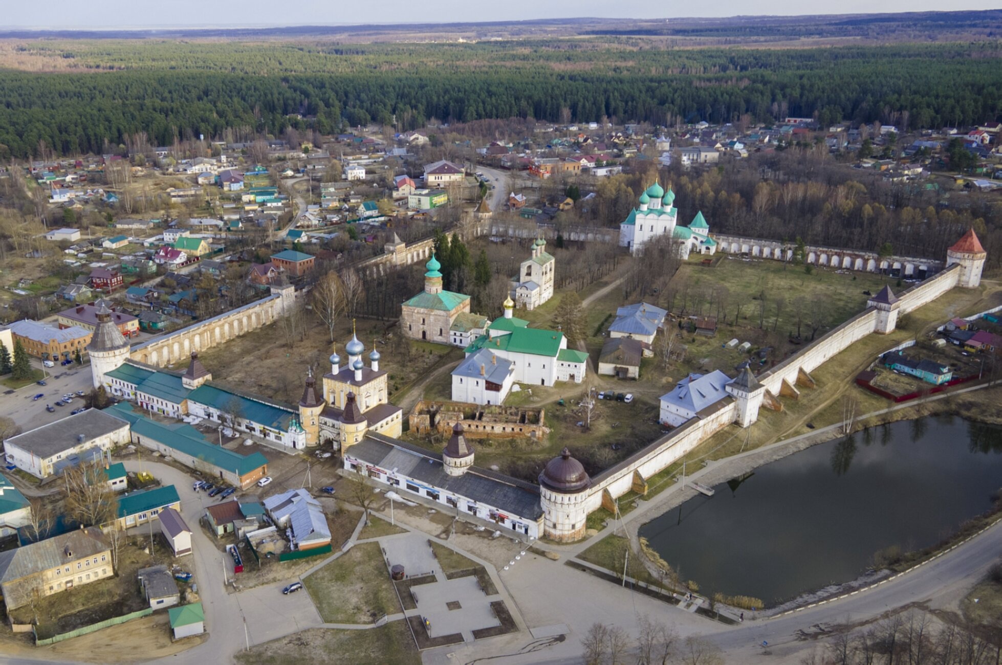 Борисоглебский монастырь: вид с небес