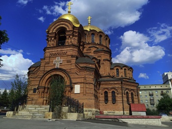 Собор во имя святого благоверного князя Александра Невского в Новосибирске