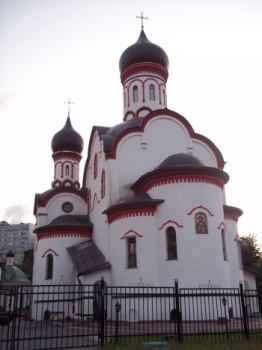 Храм Живоначальной Троицы в Старых Черемушках
