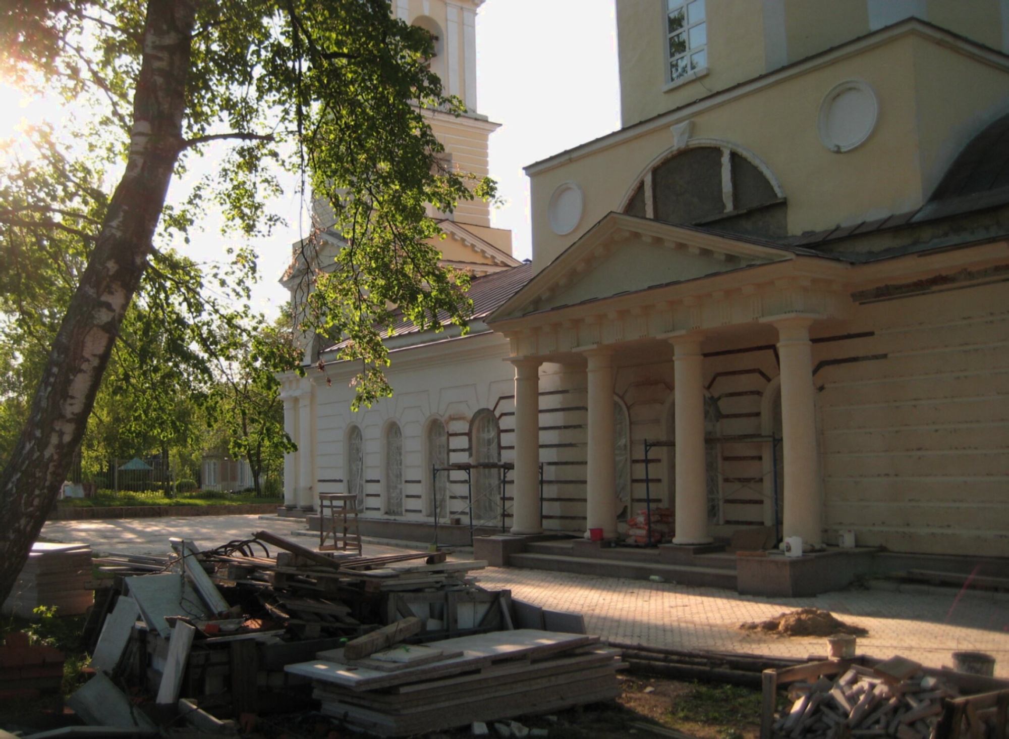 Церковь Успения Пресвятой Богородицы в Истомино - фотография храма