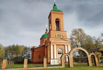 Церковь Рождества Пресвятой Богородицы в селе Махра