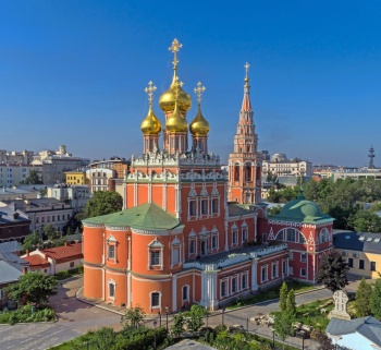 Храм Воскресения Христова в Кадашах - православная святыня Москвы