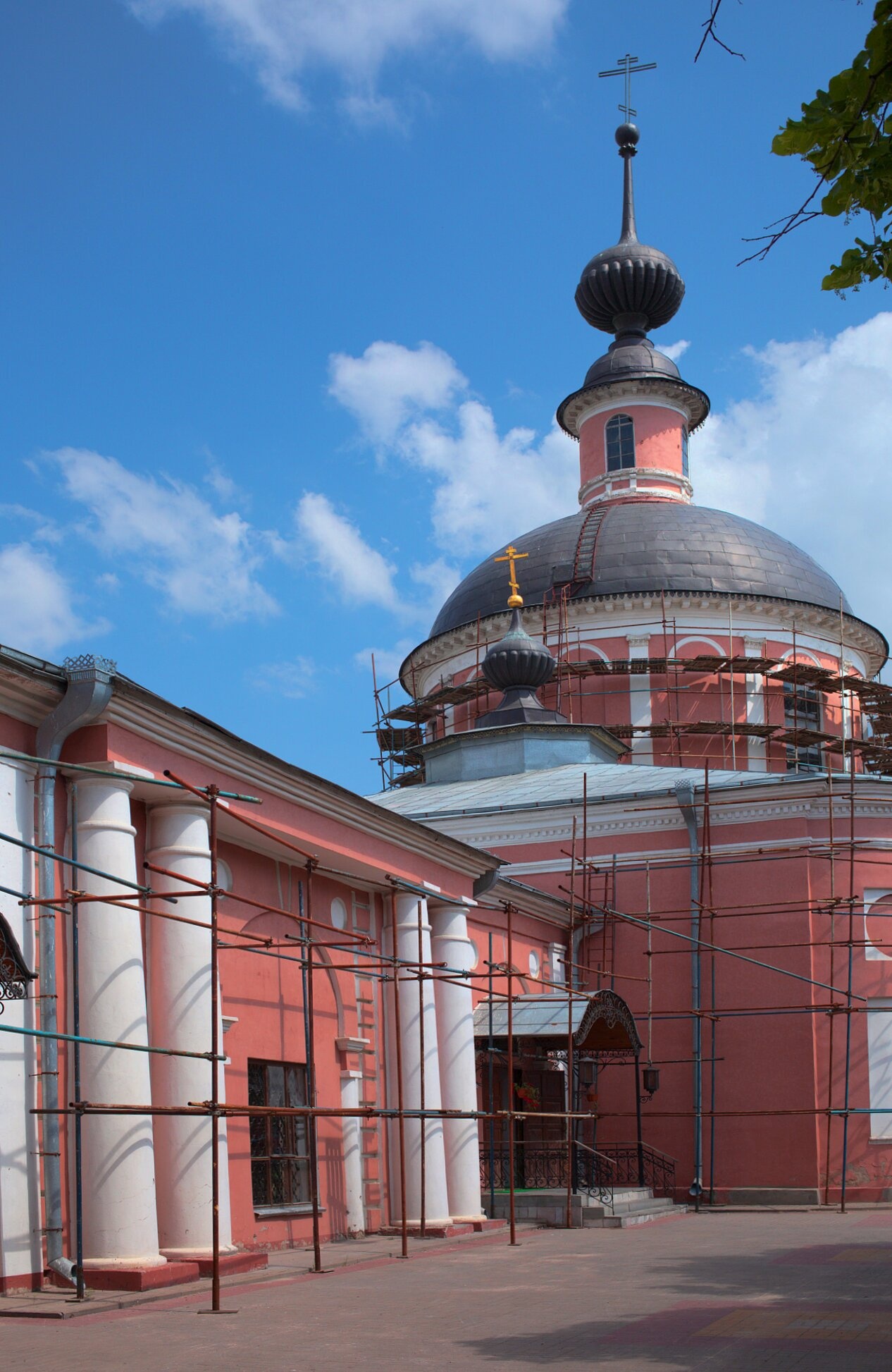 Храм Жён-Мироносиц в Калуге: история и современность