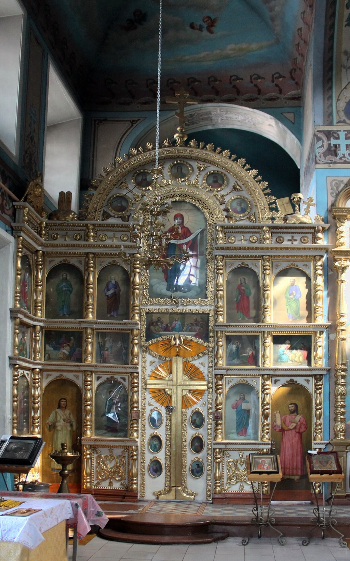 Иконостас Церкви Покрова Пресвятой Богородицы в Рыльске
