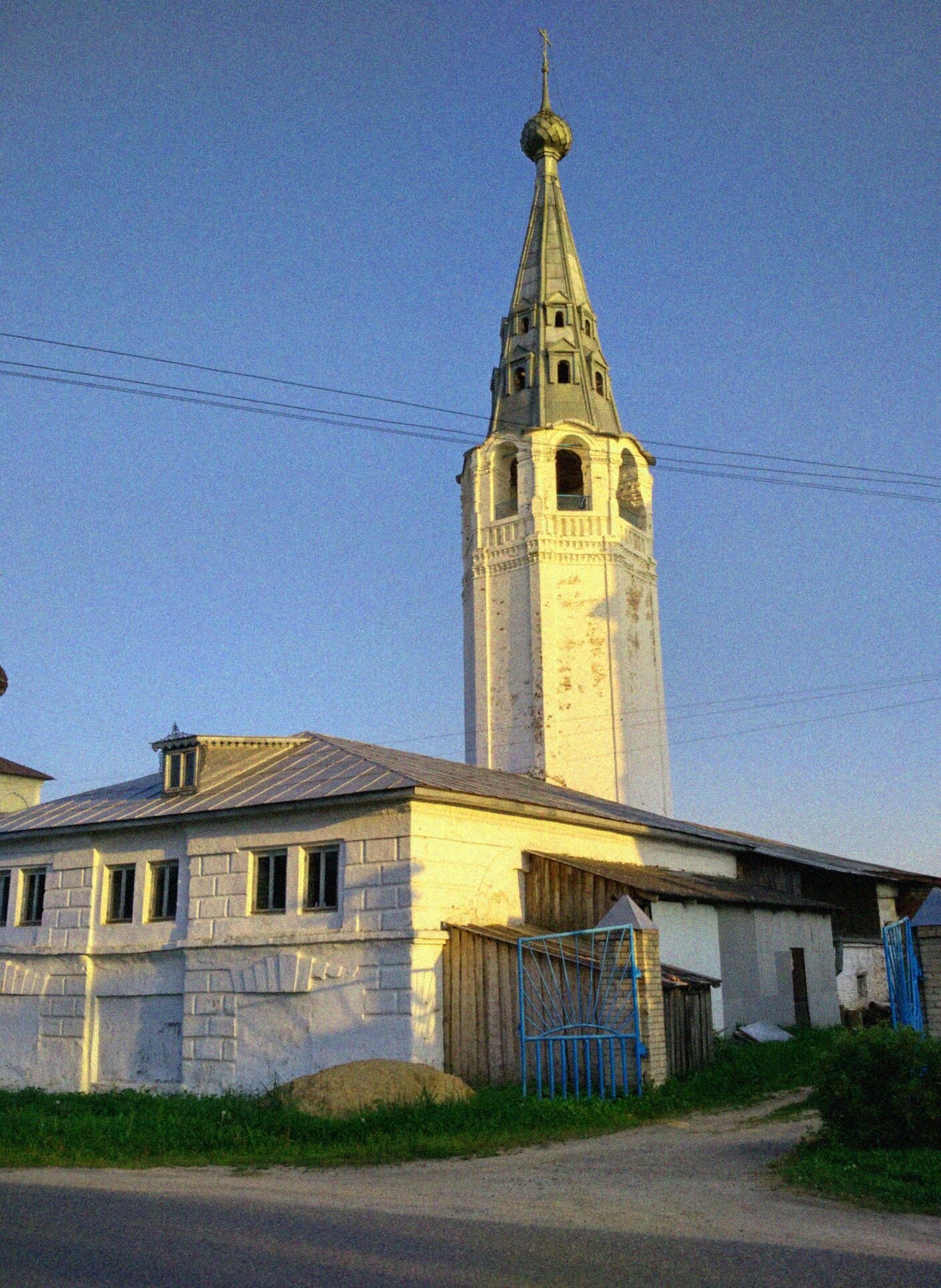 Троицкая летняя церковь в селе Писцово