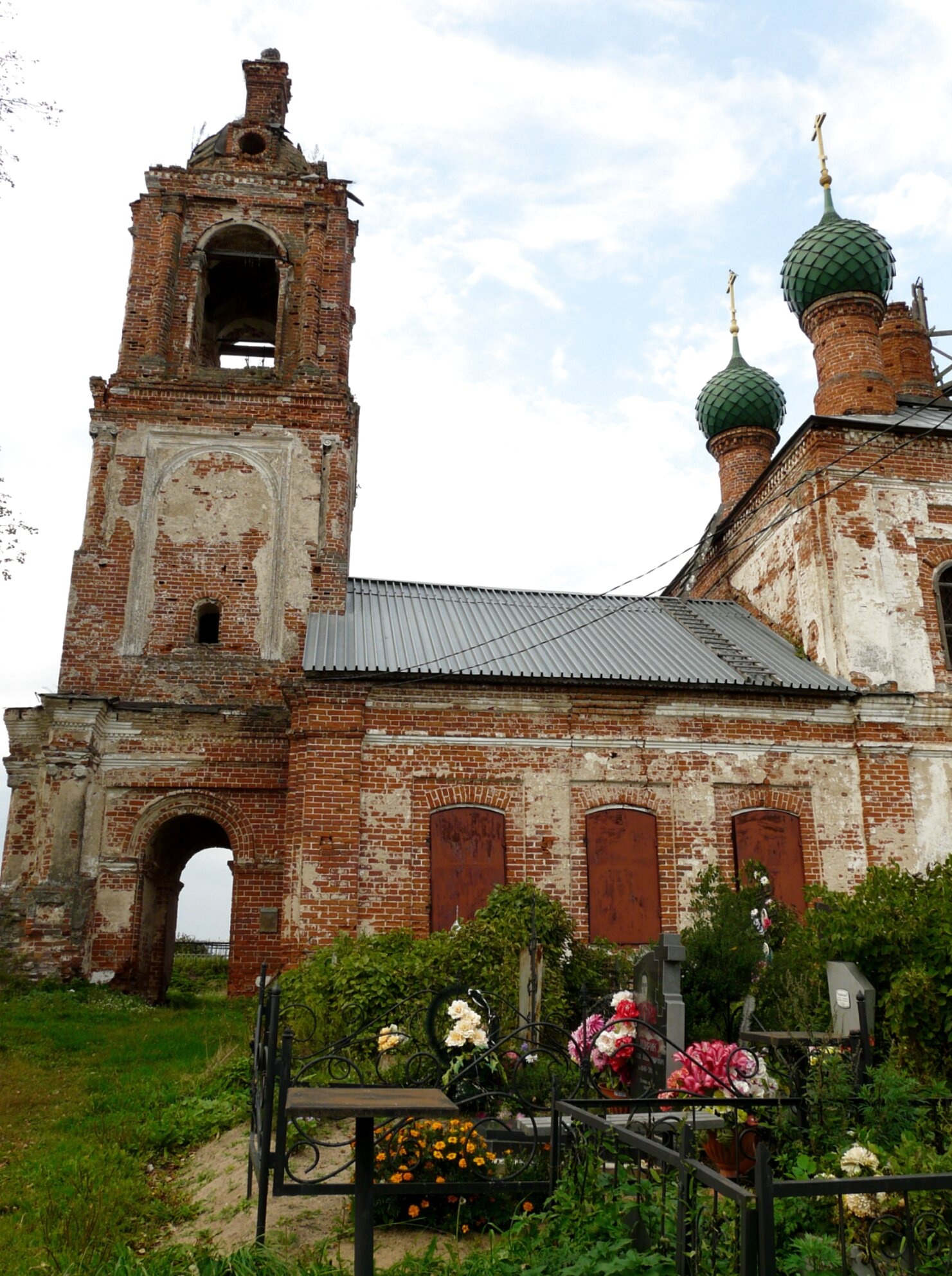 Церковь Смоленской иконы Божией Матери в селе Богослов