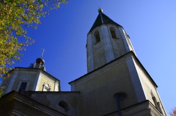 Колокольня Успенского собора Отроч монастыря в Твери