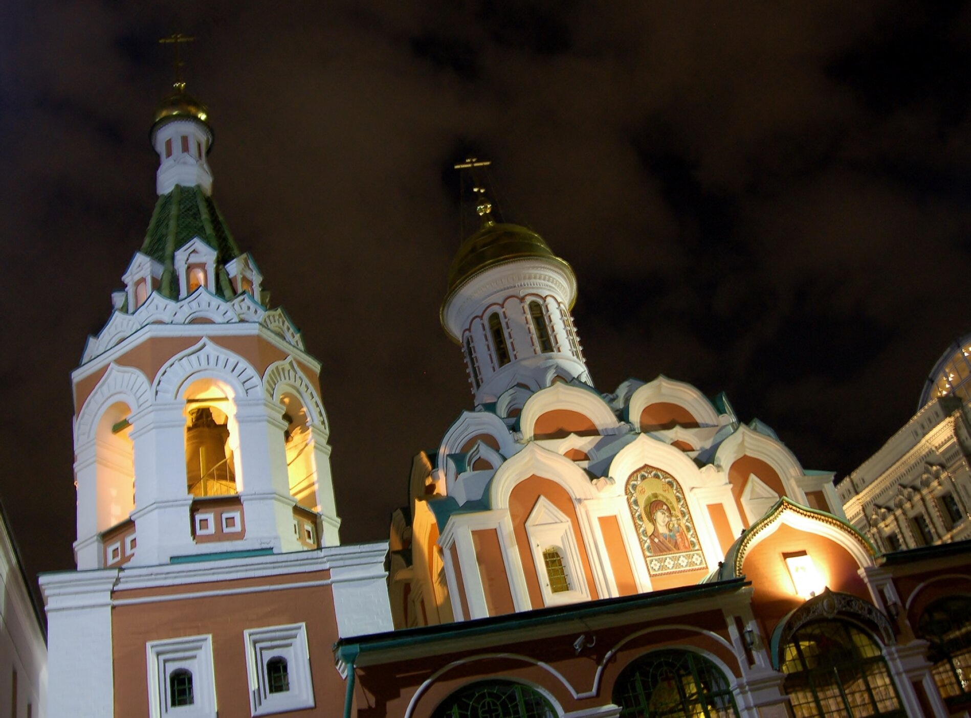 Казанский собор на Красной площади в Москве