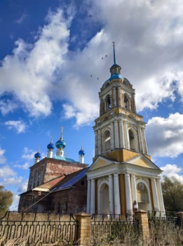 Храм Смоленской иконы Божией Матери в селе Ильинское