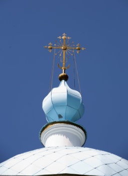 Купол и крест Церкви Вознесения Господня в Сурмино