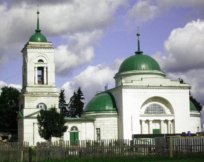 Храм Воскресения Словущего в селе Кожино