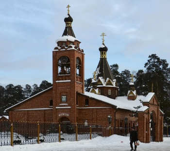 Храм Введения во храм Пресвятой Богородицы в поселке Ильинский