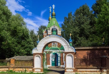 Введенская церковь в Калязине — православный храм с уникальной архитектурой