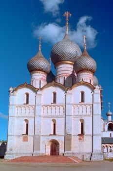 Успенский собор Ростовского кремля - архитектурная доминанта Ростова Великого