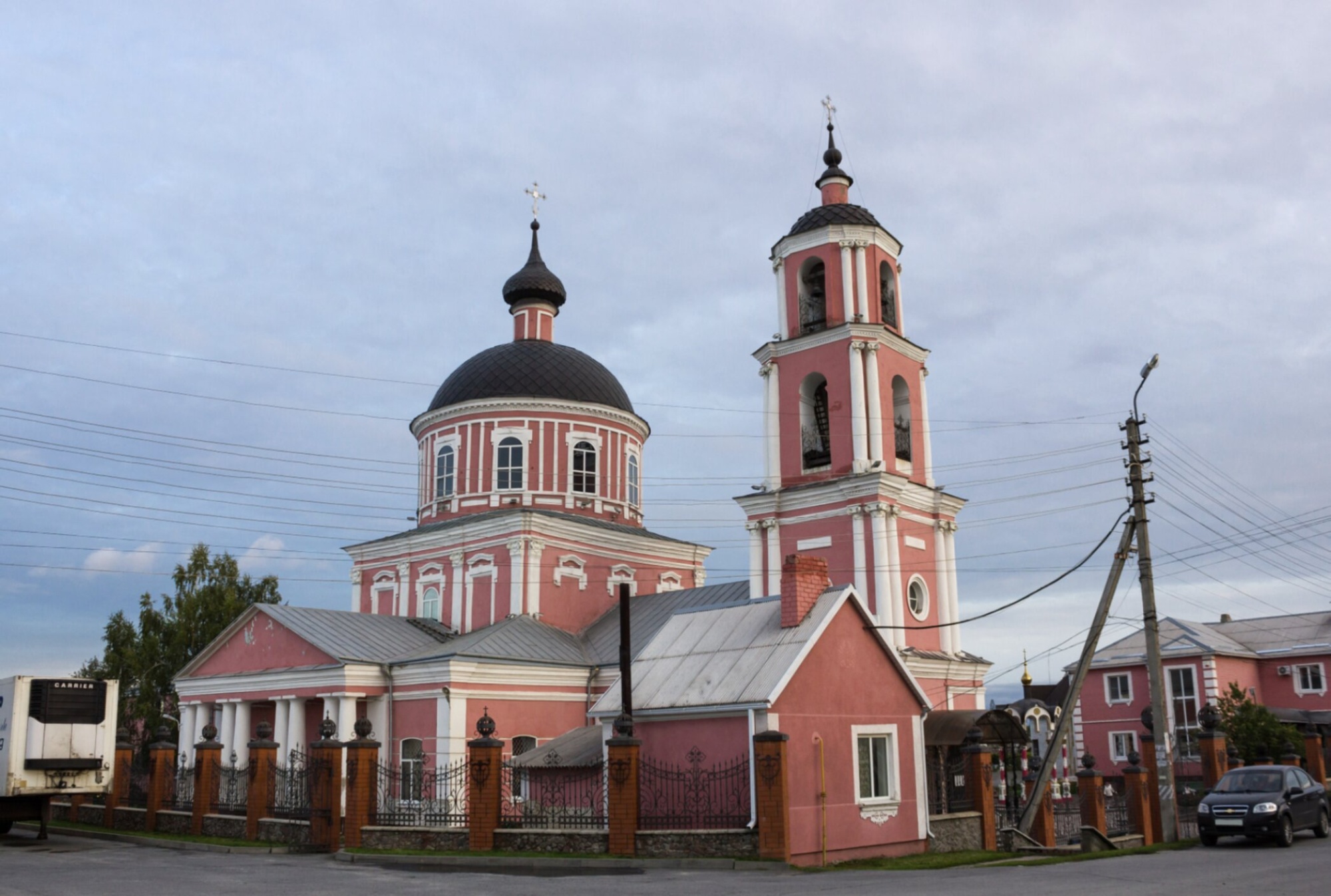 Храм Воздвижения Креста Господня в Старом Осколе