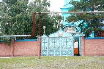 Святые врата Свято-Троицкого женского монастыря в селе Ташла