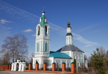 Храм Живоначальной Троицы в селе Щапово