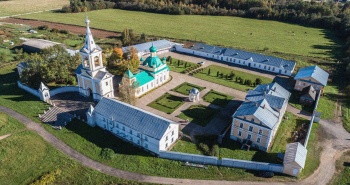 Введено-Оятский женский монастырь с высоты птичьего полёта
