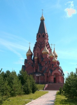 Крестовоздвиженский собор в Лесосибирске — величественный храм Сибири