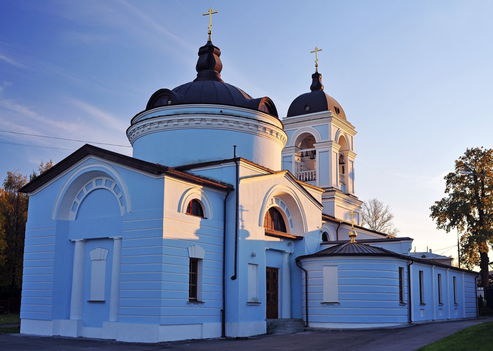 Храм Святых Первоверховных Апостолов Петра и Павла в городе Химки
