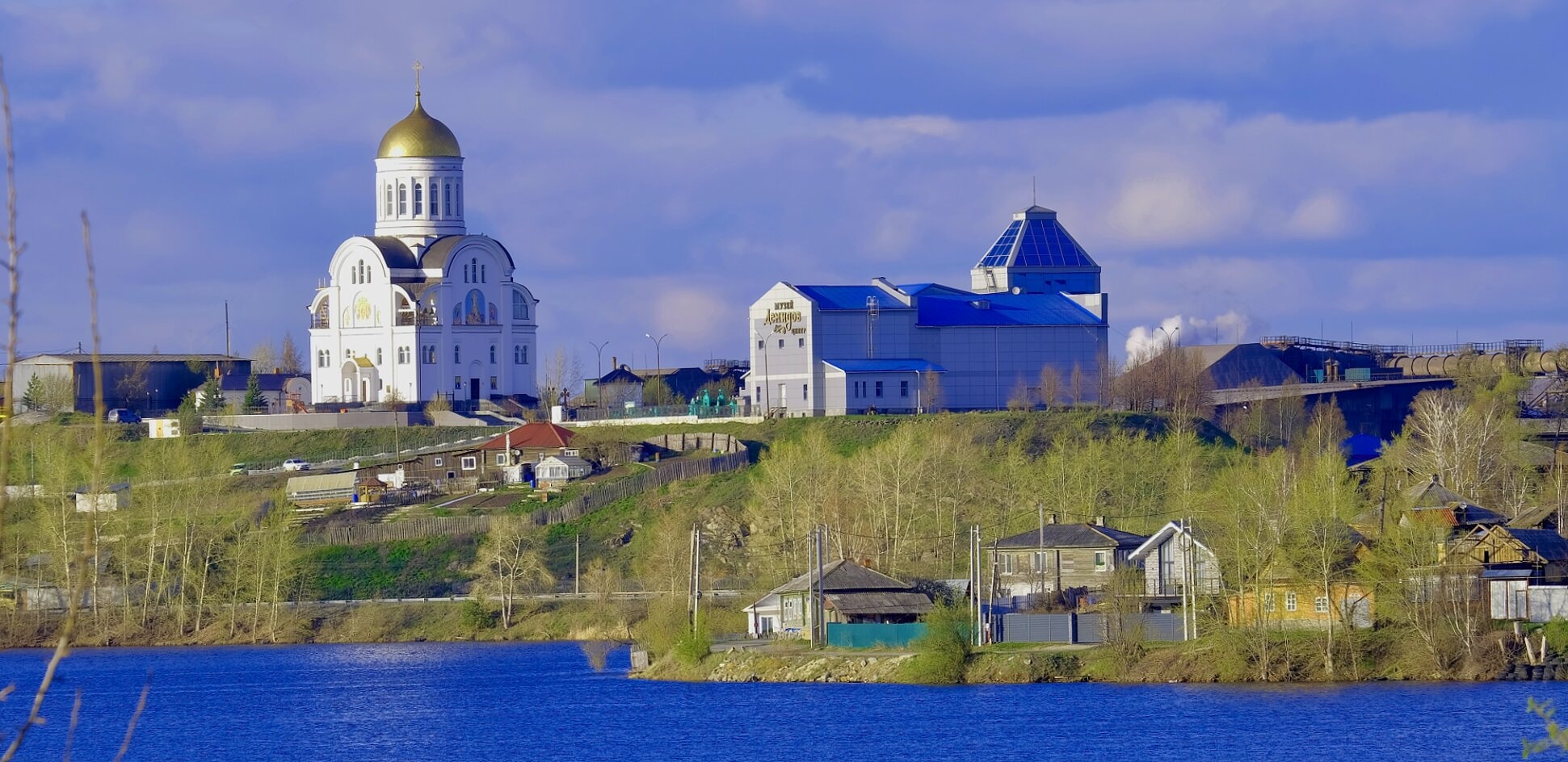 Храм Михаила Архангела в городе Ревда