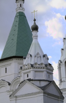 Храм Троицы Живоначальной в Троицком-Голенищеве - архитектурные детали