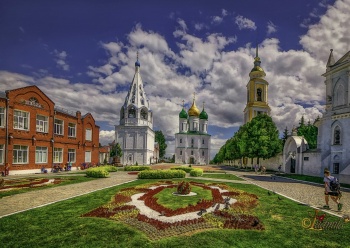 Соборная площадь Коломенского кремля с Успенским собором