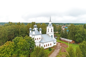 Храм Николая Чудотворца в поселке Кадый