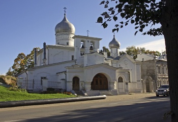 Церковь Преподобного Варлаама Хутынского на Званице в Пскове