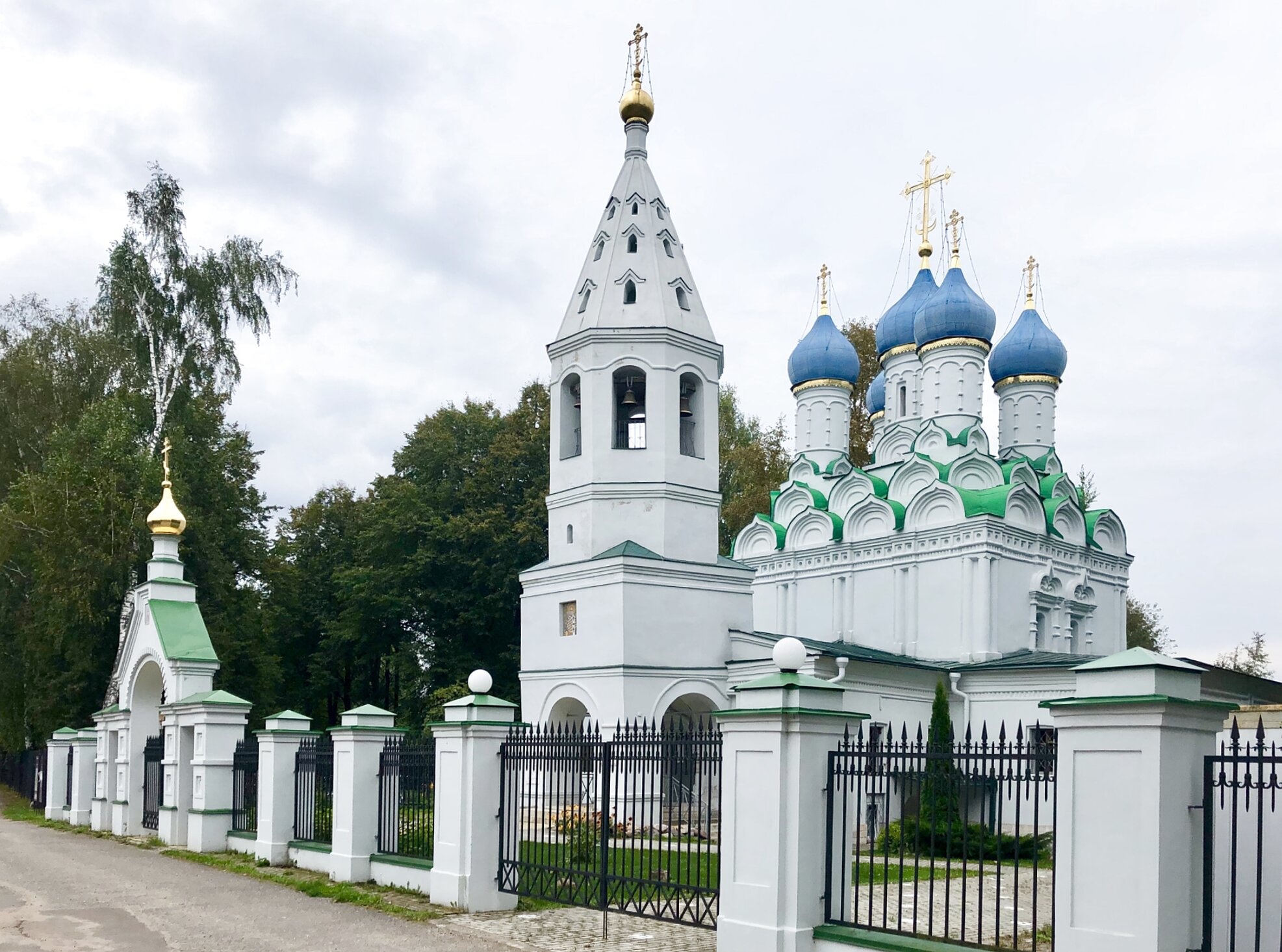 Храм Святителя Николая Чудотворца в селе Батюшково