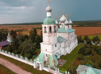 Храм Пророка Божия Илии на Ильинском Погосте в Засодимье