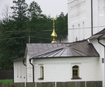 Храм Успенской Золотниковской Пустыни