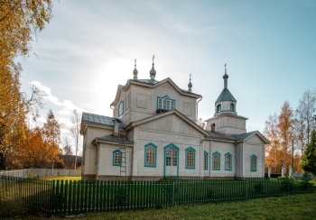 Храм Воздвижения Креста Господня в селе Потняк