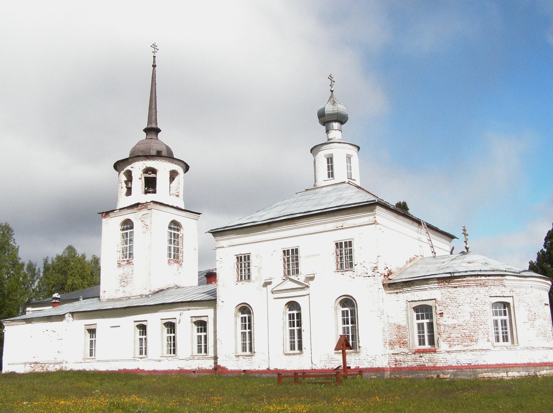 Свято-Артемиево-Веркольский мужской монастырь