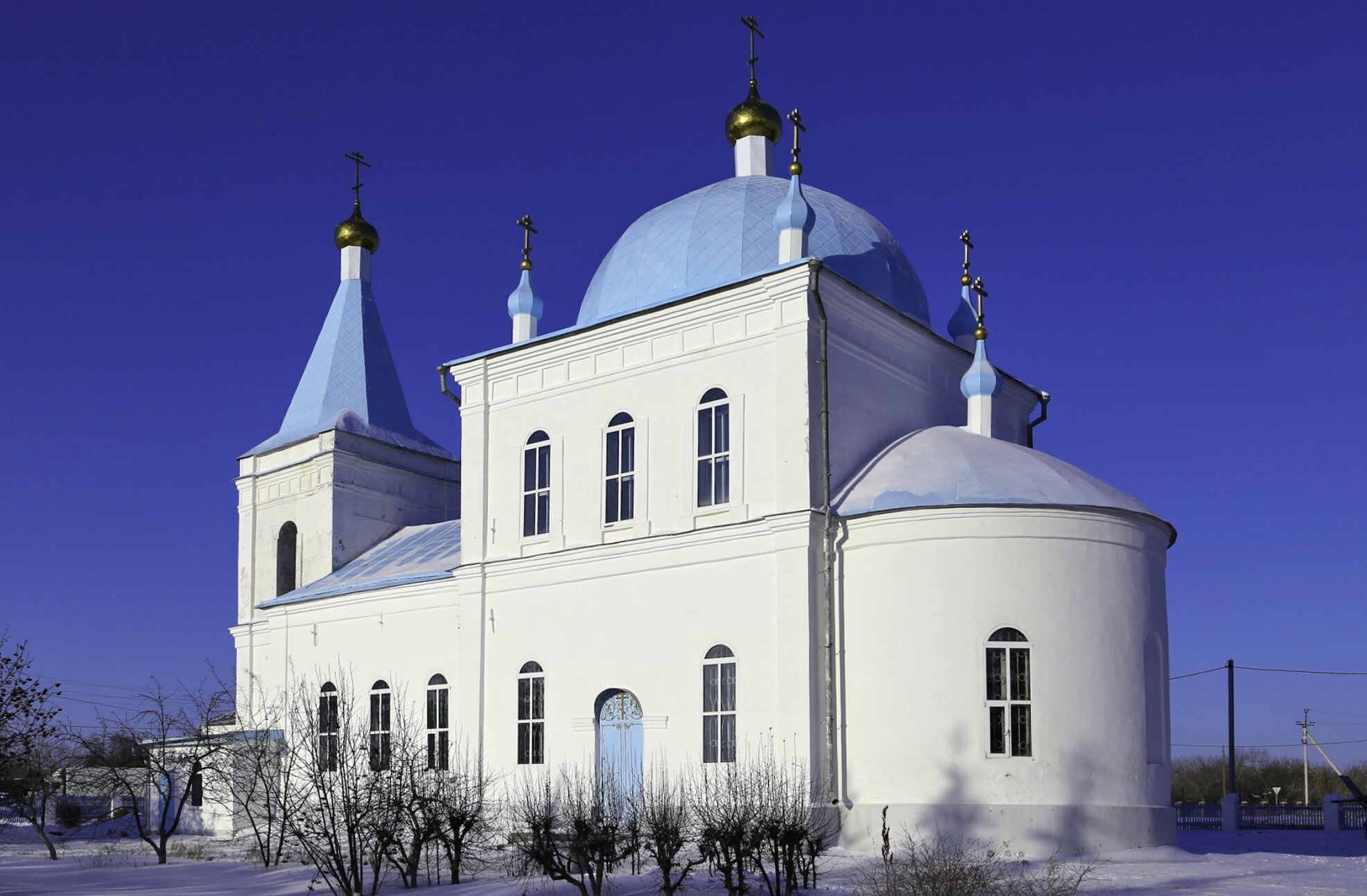 Церковь Покрова Пресвятой Богородицы в Воскресенке: зимняя фотография